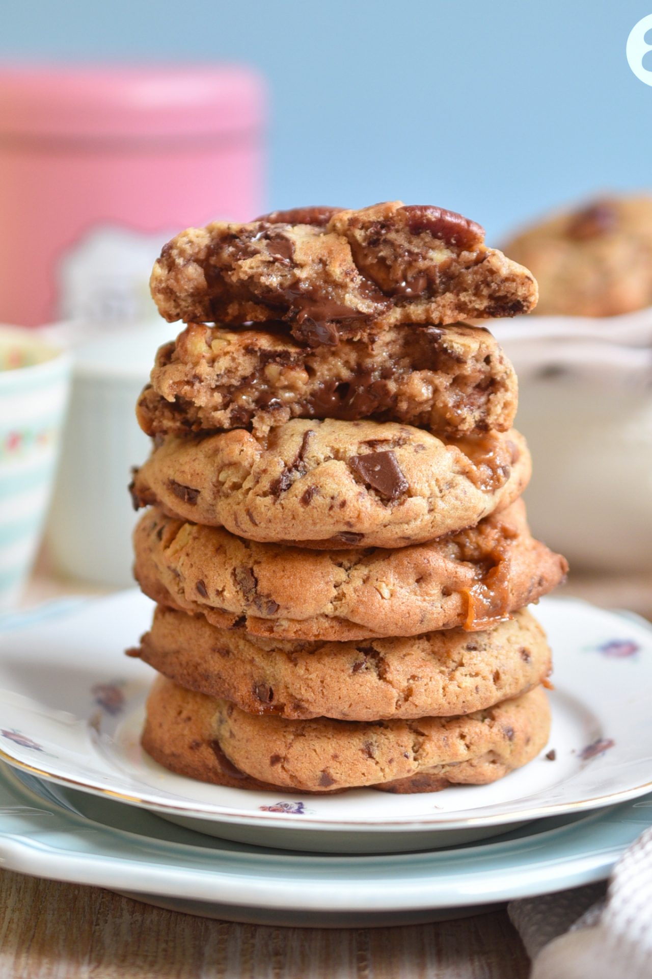 Turtle cookies: galletas suaves con chocolate, caramelo y nueces pecanas